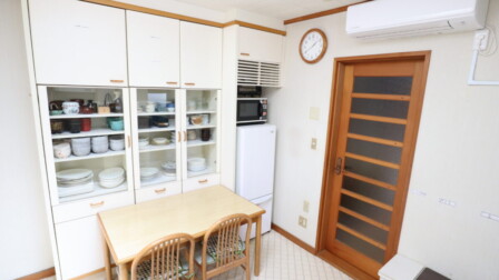 エアコンもついています。 鎌倉近くにあるレンタルできるキッチンルーム