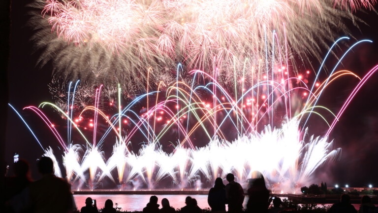 熱海海上花火大会 日本の花火大会の写真